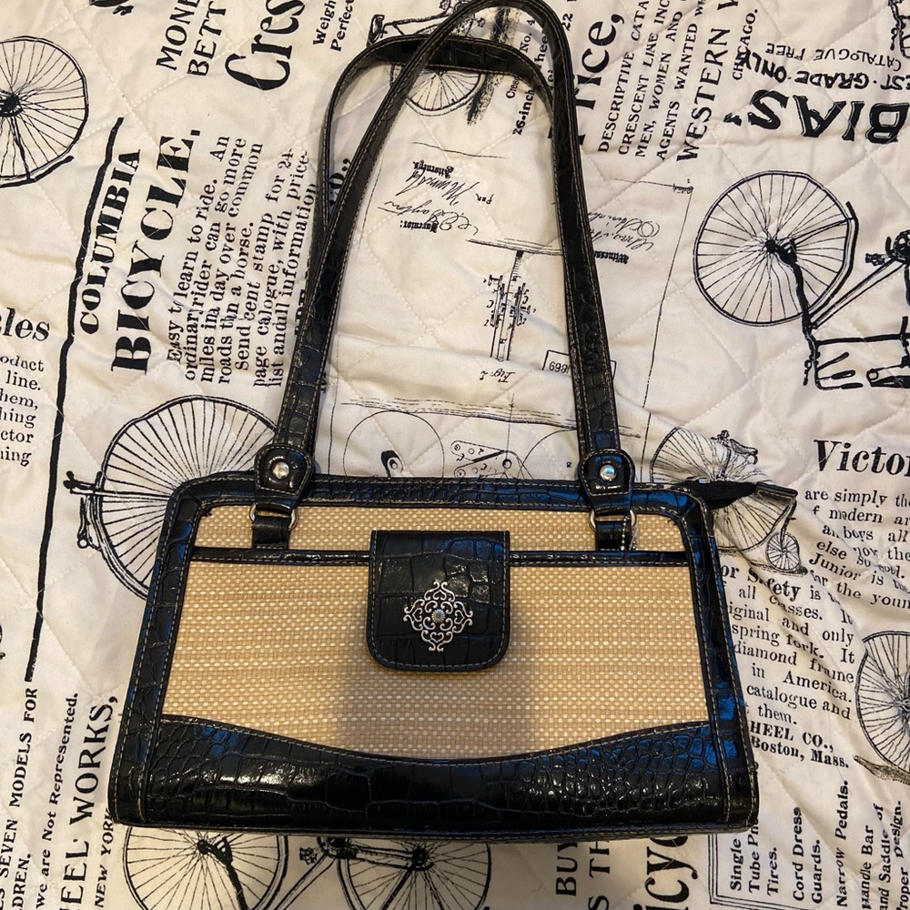 Elegant Black and Tan Handbag